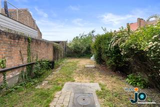 Deze instapklare bel-etagewoning te koop in de Leeuwerikenstraat heeft verschillende troeven achter de hand. De woning beschikt over drie...