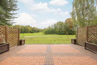 MODERN APPARTEMENT MET ZICHT OP DE GOLF VAN BRASSCHAATGELEGEN AAN DE MIKSEBAAN, OP EEN TOPLOCATIE MET UITZICHT OP DE PRACHTIGE GOLF VAN BRASSCHAAT,...