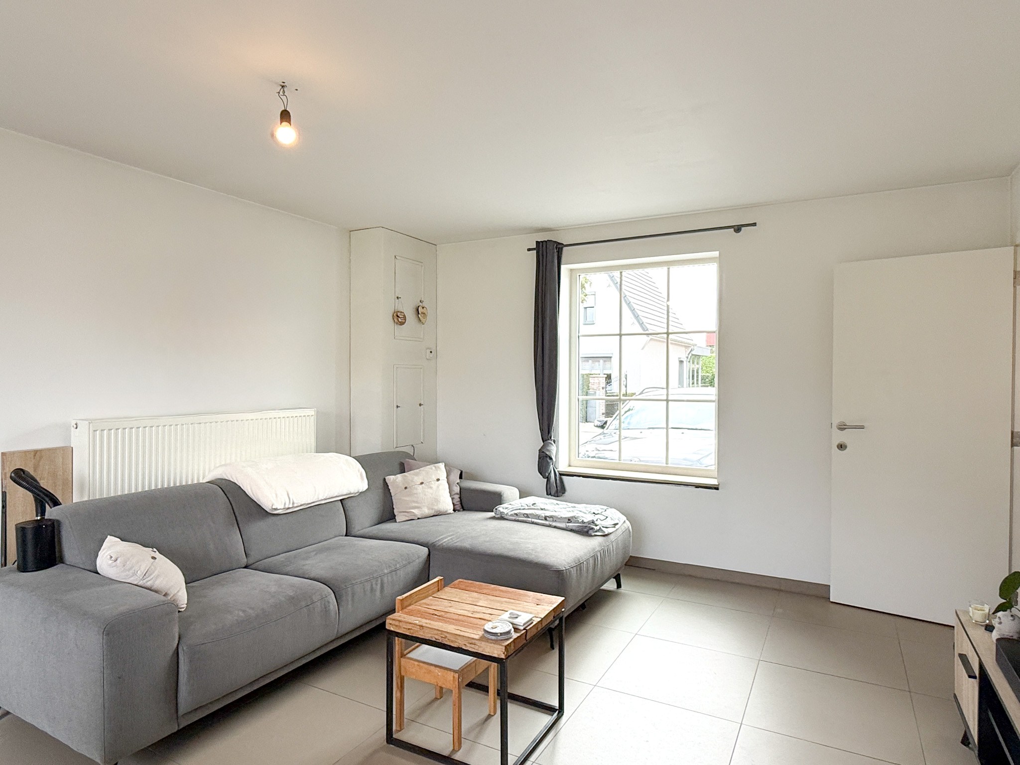 Halfopen bebouwing met grote tuin en twee slaapkamers - foto 2