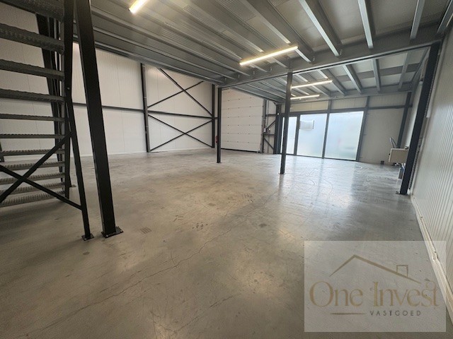 BEDRIJFSHAL OP BEDRIJVENPARK RIETKOLK TE LOMMEL - foto 4