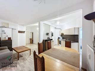 Dit ruime appartement is gelegen op de gelijkvloerse verdieping van de residentie Fabiola. Het appartement is momenteel verhuurd aan correcte...