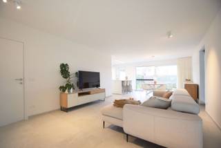 In het rustige en landelijke Pervijze bevindt zich deze recente, energiezuinige nieuwbouwwoning. De woonst onderscheidt zich door haar...