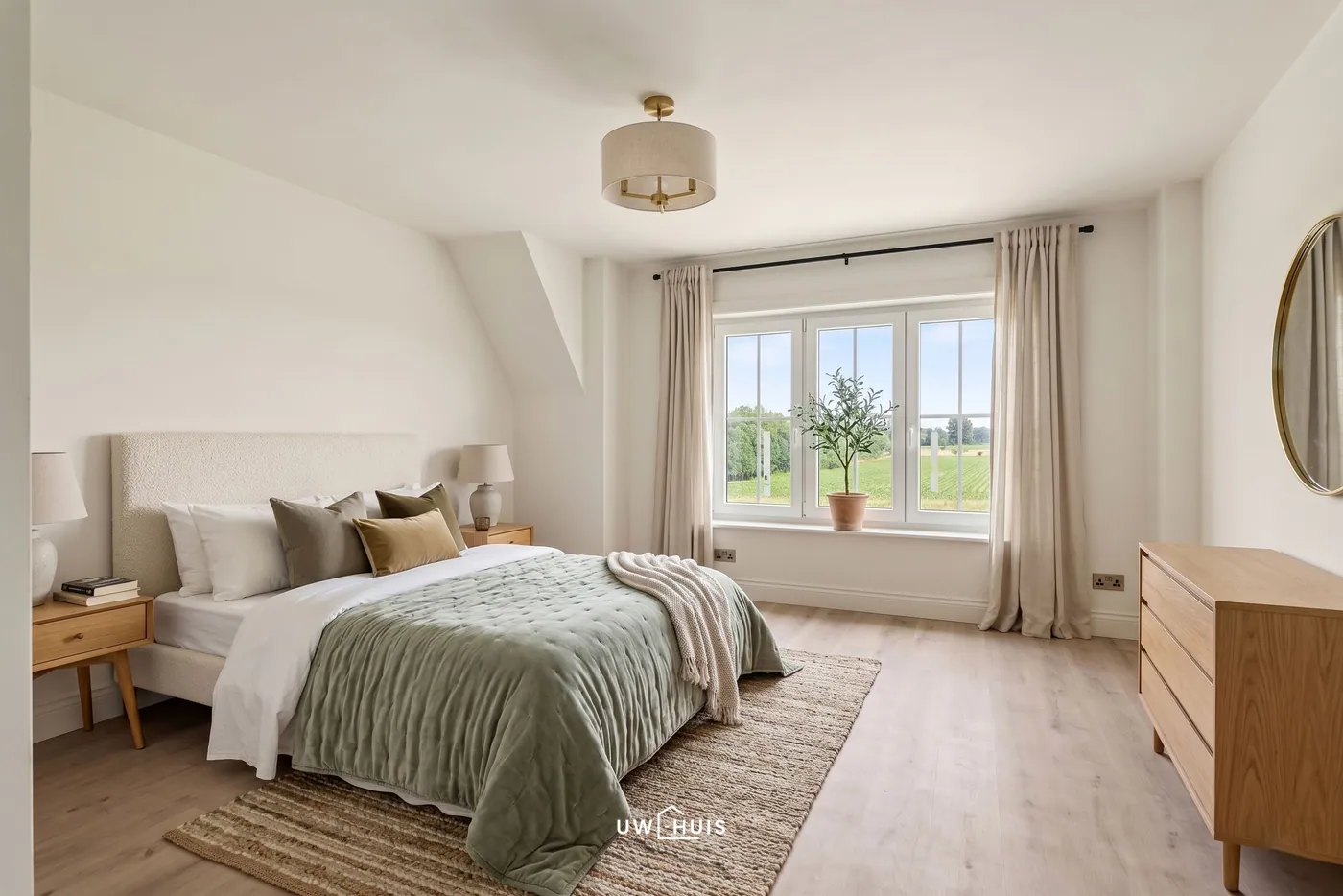 Villa with commercial space, residence and exceptional potential on 1,778 m² - photo 4