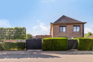 Tisselt: ruime gezinswoning met 3 slaapkamers in een rustige buurtOp zoek naar een instapklare woning met ruimte, comfort en een rustige ligging? Dan...