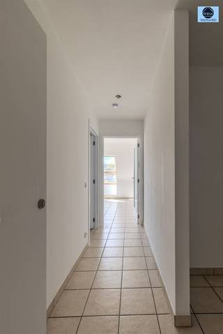 BRIGHT APARTMENT WITH 2 BEDROOMS IN THE CENTER OF GERAARDSBERGENAsking price : 225.000 euro This apartment is located in a small apartment block of 5...