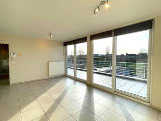 Aangenaam, energiezuinig appartement met 2 slaapkamers ....In deze kleine residentie vinden we dit gezellig appartement op de eerste verdieping. Bij...