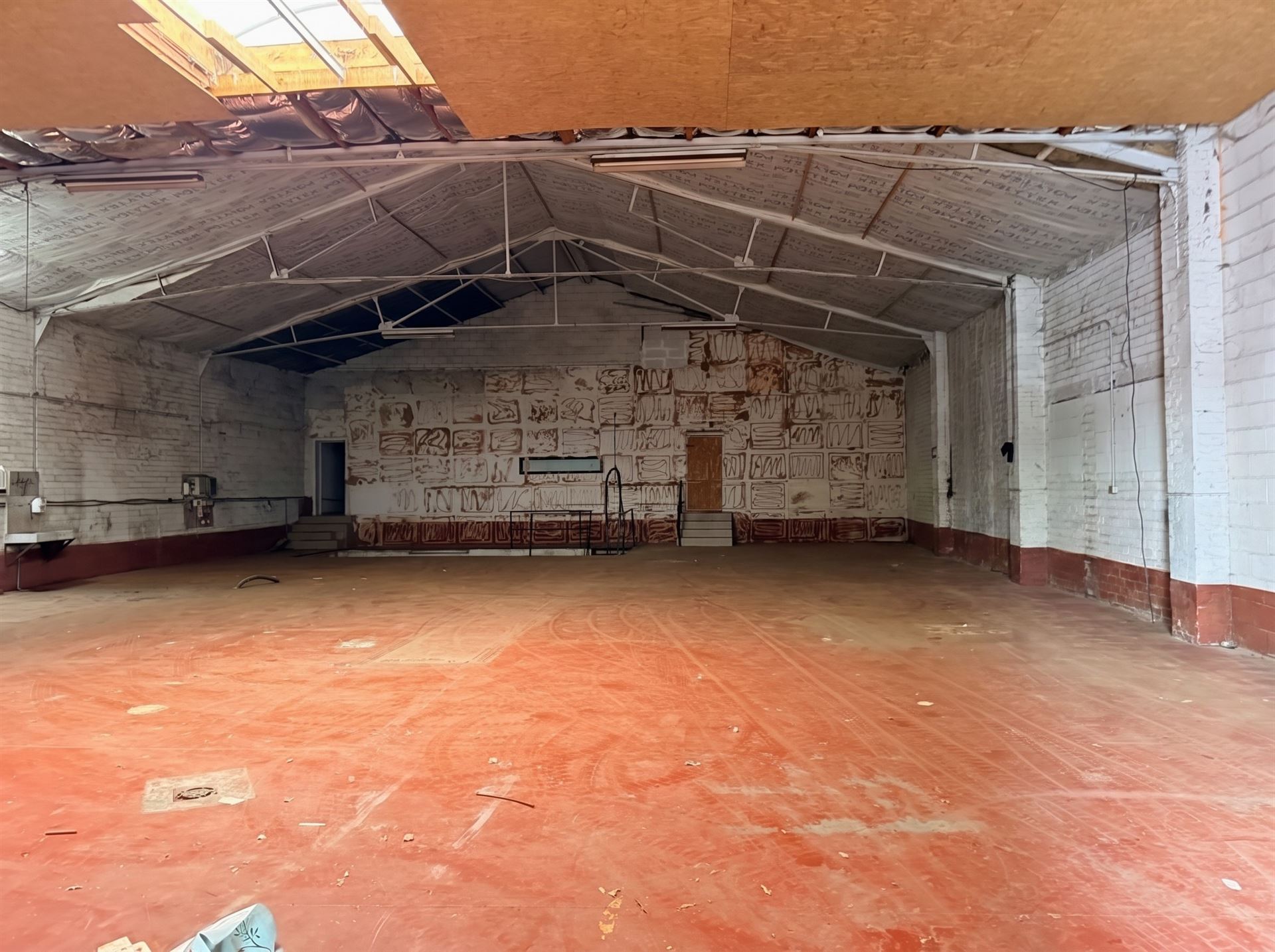 Commercial à louer à Maasmechelen - photo 3