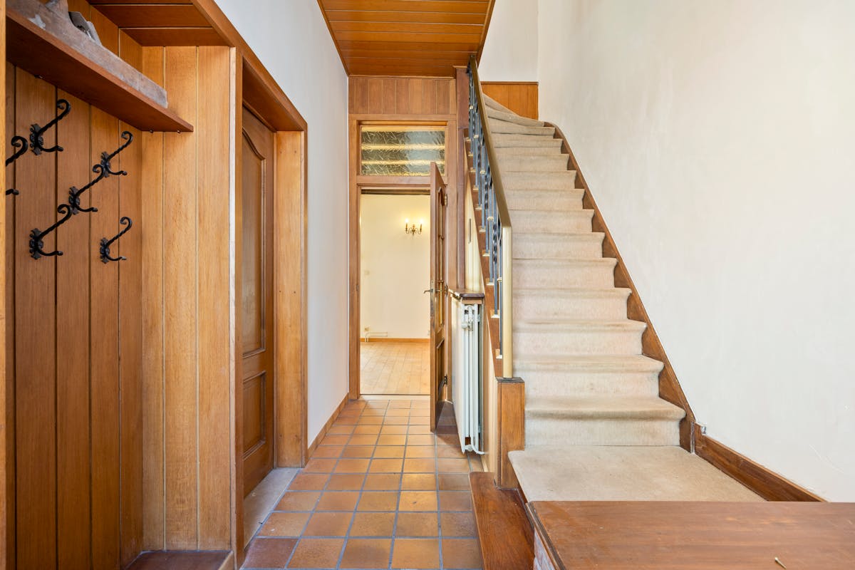 Charmant huis met veel potentieel te koop in Kapellen! - foto 3