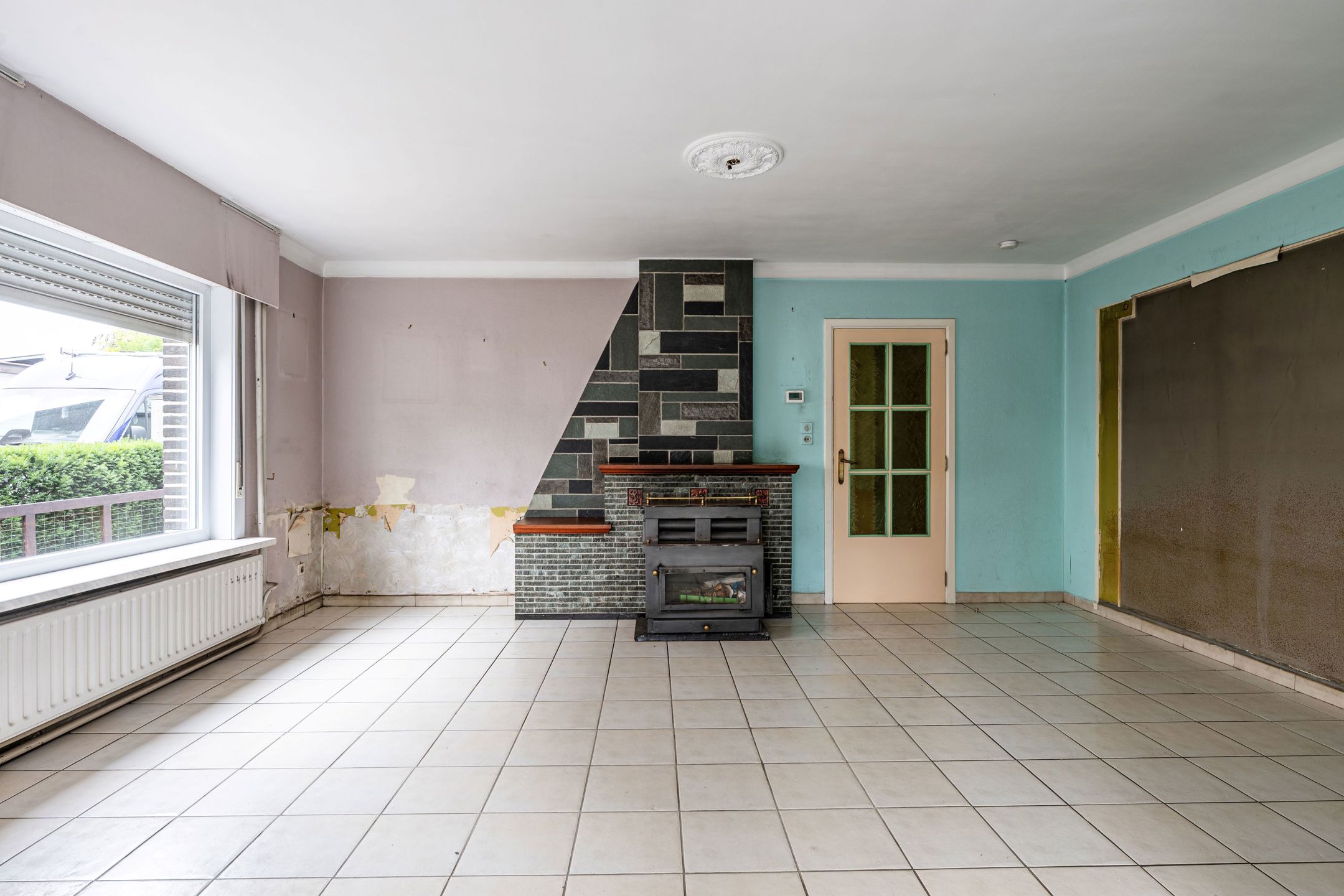 Te renoveren half open woning met veel potentieel! - foto 4