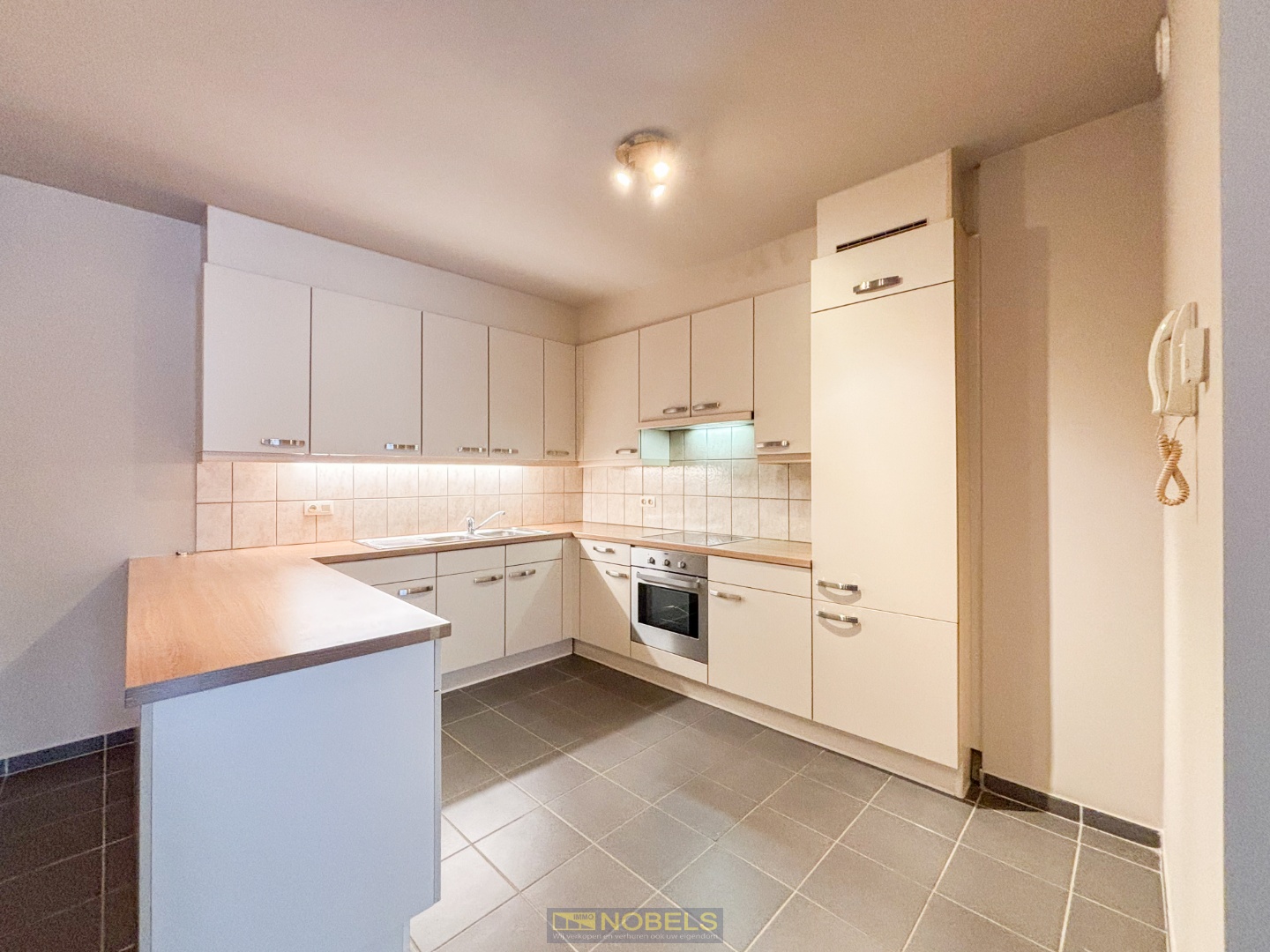 À louer, appartement spacieux et agréable situé à Brakel (Michelbeke) - photo 3