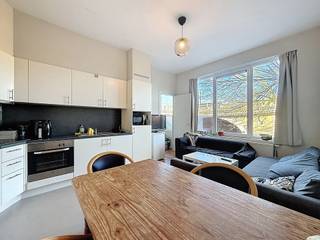 Achilles Musschestraat 96/101: 3 slaapkamer appartement gelegen nabij Gent-Sint-Pieters met gunstig EPC Indeling als volgt: Inkomhal, apart...