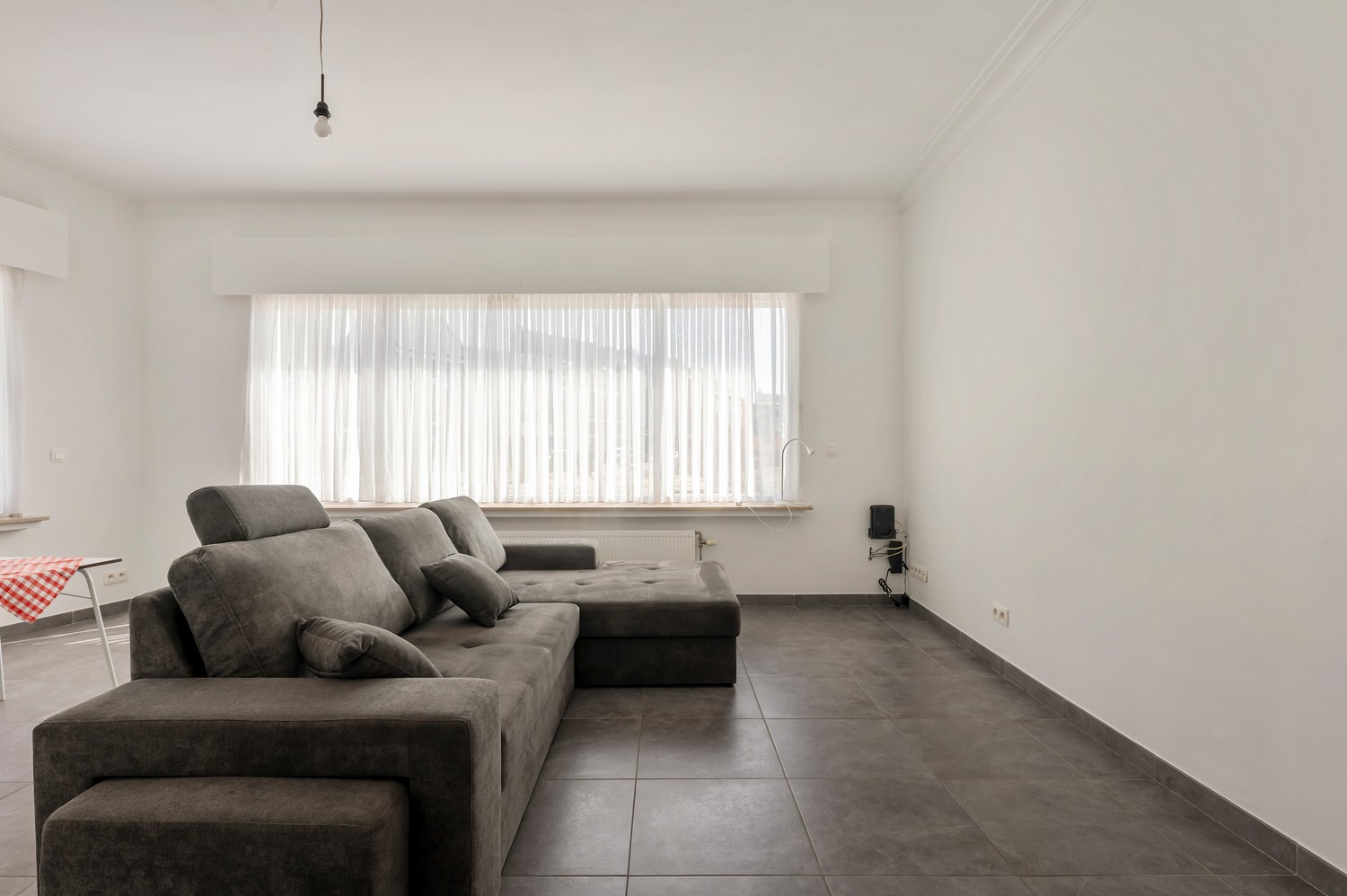 Gerenoveerd gelijkvloers appartement met twee slaapkamers. - foto 4