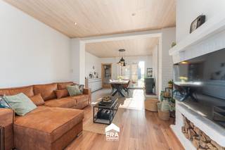 Instapklare en energiezuinige gezinswoning met 3 slaapkamers, bijgebouw en aangelegde tuin met terras.Bent u op zoek naar een verzorgde gezinswoning,...