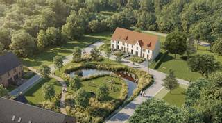 !Lanceringsactie in de maand april: 10.000 Euro extra afwerkingsbudget!<br /><br />Welkom in Hoogveld, een hedendaags woonproject in het centrum van Wilsele, waar groen, rust en bereikbaarheid perfect samenkomen. Een verkeersluwe omgeving met een aangenaam dorpsgevoel, terwijl Leuven-centrum op minder dan 10 minuten fietsen ligt. Scholen, winkels, sportfaciliteiten en horeca bevinden zich op wandel- en fietsafstand, en dankzij de vlotte aansluiting met de ring rond Leuven en de E314 ben je ook voor woon-werkverkeer ideaal gelegen. De verkaveling ligt bovendien vlak bij parken en fietsassen richting de Vaartkom. Een locatie die zowel gezinnen als levensgenieters aanspreekt.<br /><br />Tijdloze architectuur met oog voor duurzaamheid<br />De woningen in Hoogveld combineren een stijlvolle, hedendaagse architectuur met duurzame technieken en een hoogwaardige afwerking. Comfort en energiezuinig wonen staan hier centraal:<br />- Energielabel A+++<br />- 10 zonnepanelen<br />- Geothermische warmtepomp<br />- Vloerverwarming<br />- Ventilatiesysteem D<br />- Regenwaterrecuperatie<br />- Voorbereiding voor laadpaal en robotmaaier<br />Kortom: een toekomstgerichte woning die klaar is voor jarenlang zorgeloos woonplezier.<br /><br />Elke woning is ontworpen met aandacht voor licht, ruimte en leefkwaliteit. De royale leefruimtes met open, hypergeïnstalleerde keuken vormen het hart van de woning en geven uit op de zonnige, private tuin. Je beschikt over maar liefst 5 volwaardige slaapkamers en stijlvol ingerichte badkamers.<br /><br />Benieuwd of jouw droomwoning in Hoogveld ligt?<br />Neem vrijblijvend contact op met Alexander via +32 479 79 86 94 of alex@sophimo.be!