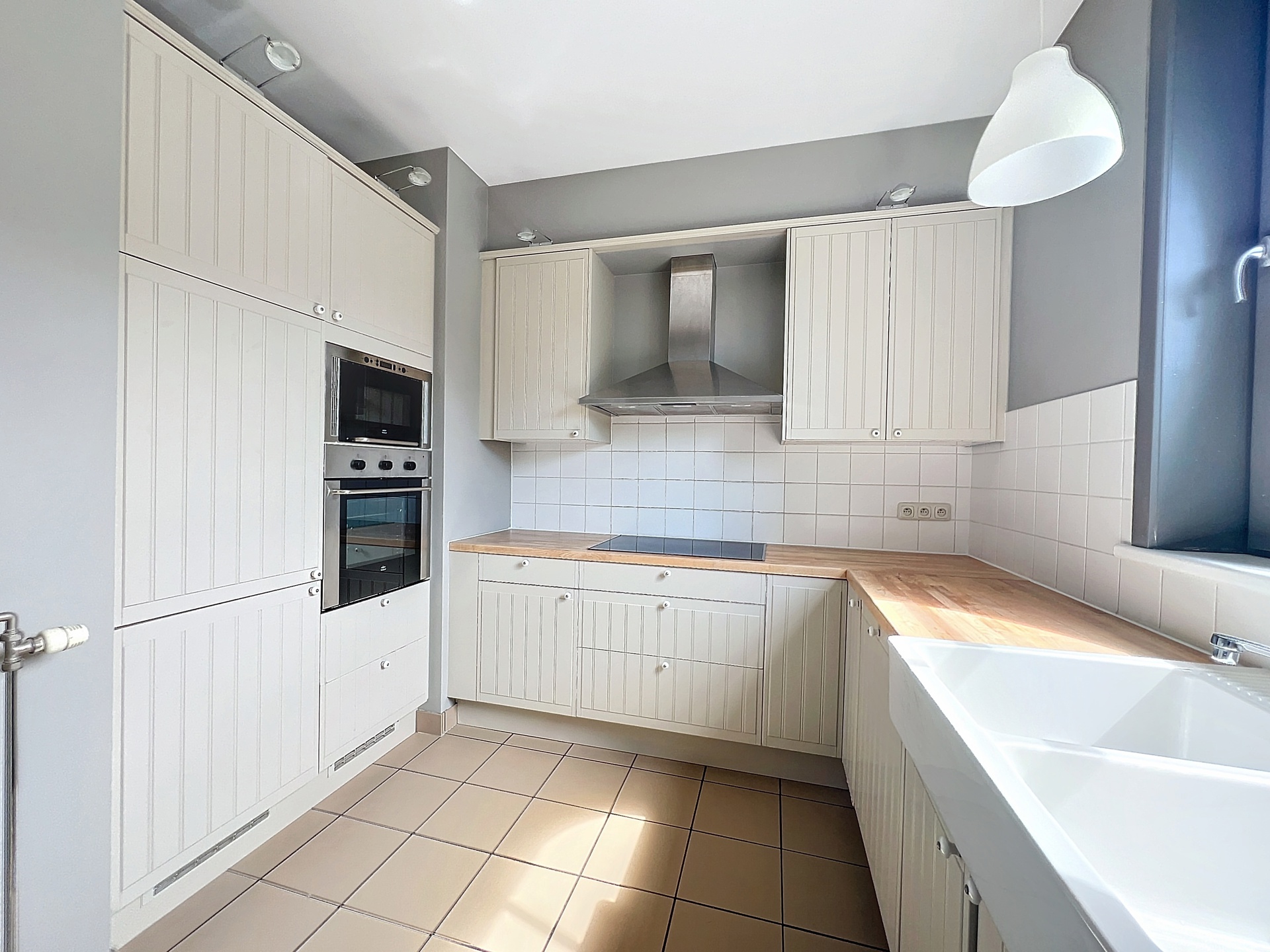 Vlakbij de Botanische Tuinen, mooie flat met 2 slaapkamers - foto 4