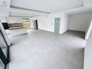 Exclusieve BEN-Nieuwbouwwoning met 6 Slaapkamers, 2 Badkamers en Garage Instapklaar & Energiezuinig!Bent u op zoek naar ruimte, comfort en moderne...