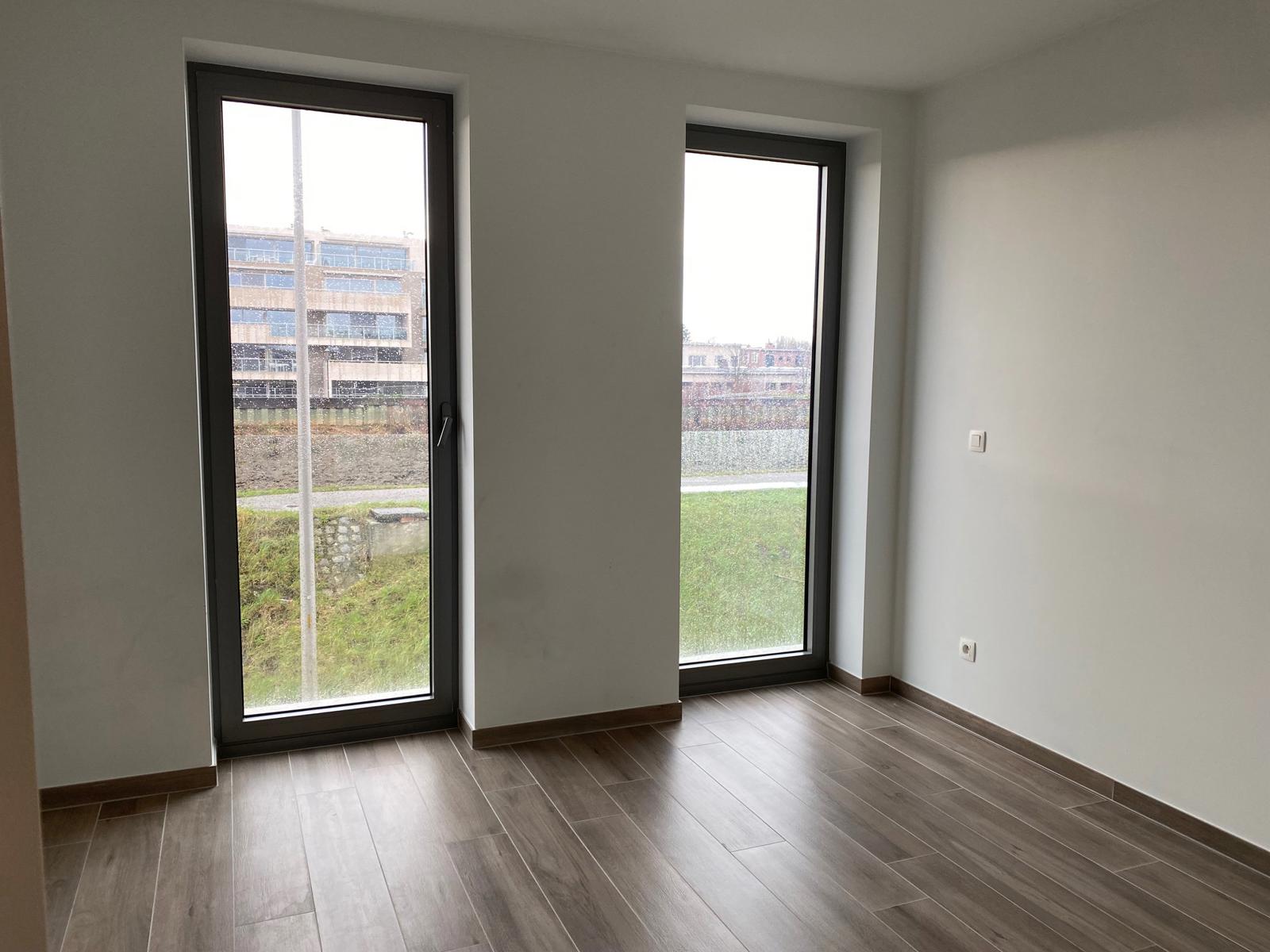 Trendy lichtrijk 2slpk app met leuk terras en ond. berging - foto 5