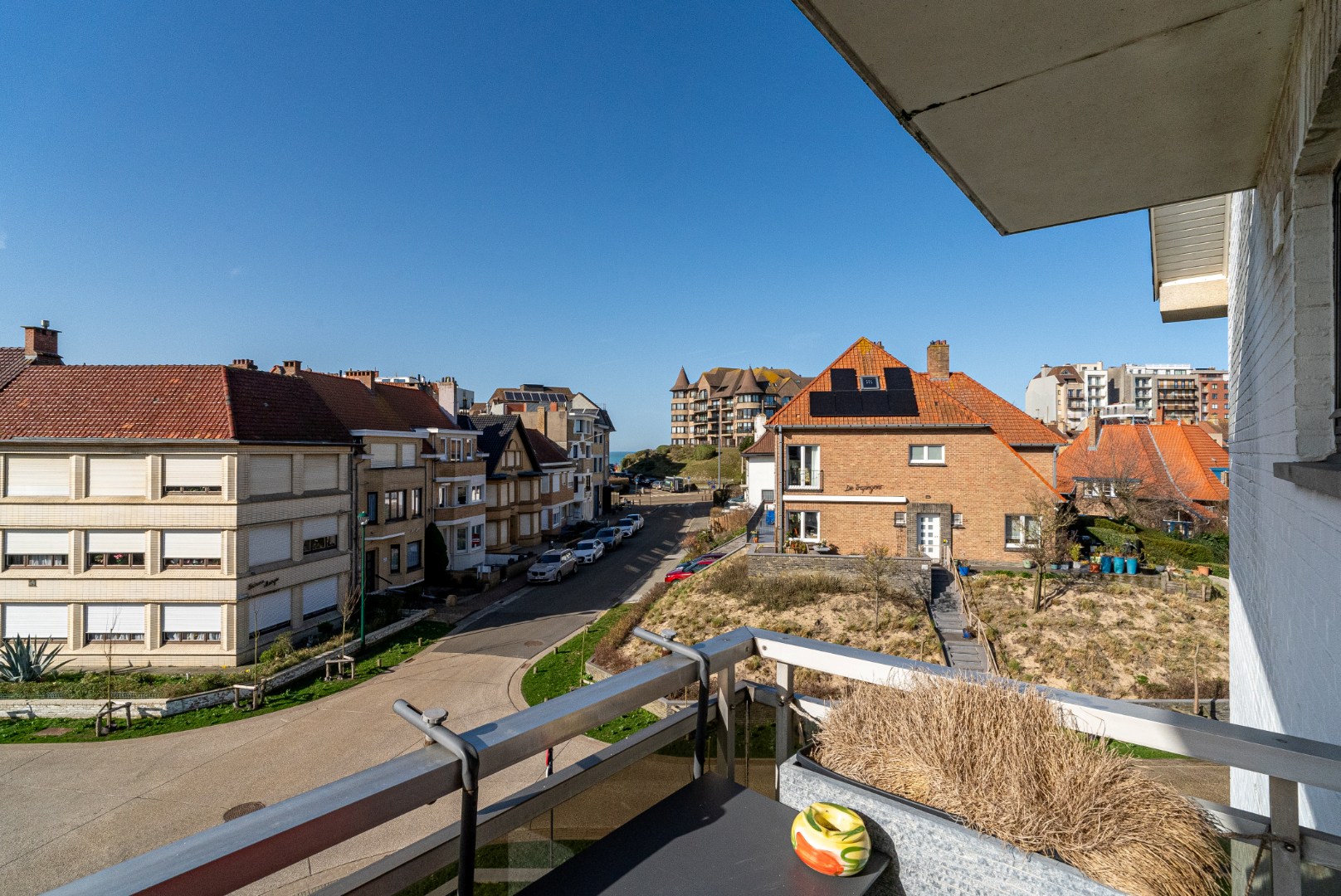 Zonovergoten hoekappartement met open zichten in het hartje van De Panne - foto 5