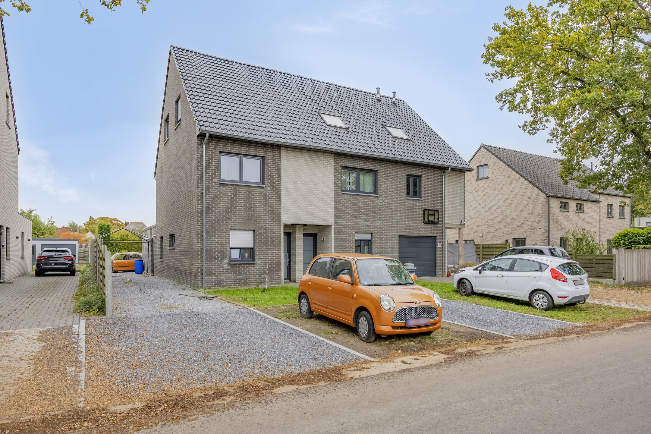 Halfopen woning met 5 slaapkamers in Leopoldsburg - foto 2