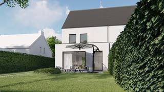 Deze te bouwen CASCO EN WINDDICHT nieuwbouwwoning biedt 190 m² woonoppervlakte op een perceel van 497 m². De open leefruimte met veel lichtinval sluit mooi aan op het terras en de ruime tuin. Met drie slaapkamers, een leefzolder van 25 m² en een bijgebouw/dubbele garage van 36 m² is dit een ideale gezinswoning op een rustige, kindvriendelijke locatie.<br /><br />Opsplitsing grondwaarde: €195.000 te verhogen met 12% registratiebelasting en woning €192.000 te verhogen met 21% Btw.<br />ALL IN PRIJS: 450.720 EUR<br />Indeling: <br /><br />Gelijkvloers: <br />- Inkomhal <br />- Toilet<br />- Woonkamer<br />- Open leefkeuken<br /><br />1ste verdieping: <br />- Nachthal<br />- Slaapkamer 1 + Dressing (18m2)<br />- Slaapkamer 2 (11m2)<br />- Badkamer <br />- Toilet<br /><br />2de verdieping<br />- Leefzolder (25m2)<br />- Techtnische ruimte<br /><br />Bijzonderheden: <br />- Dubbele garage (36m2)<br />- Vlotte verbinding naar Lier, Antwerpen en Herentals <br />- Station op wandelafstand<br />- Natuurgebied Kesselse Heide
