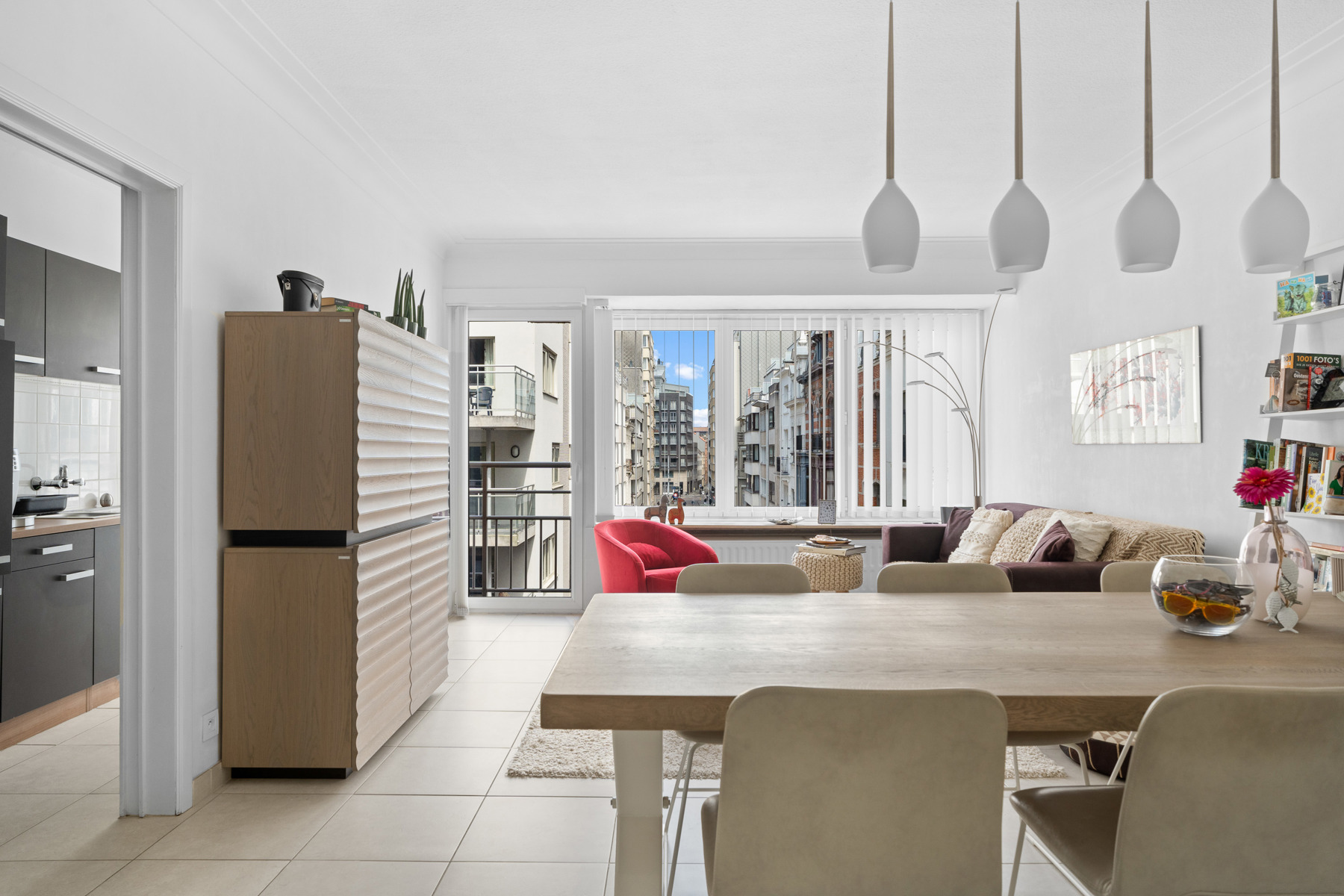 PERFECTE LOCATIE: Zeer ruim 2 slpk appartement en leuk zicht - foto 1