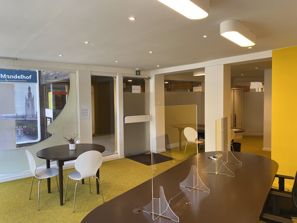 Espace de bureau à vendre d'environ 160 m² dans le centre de Roeselare - photo 3