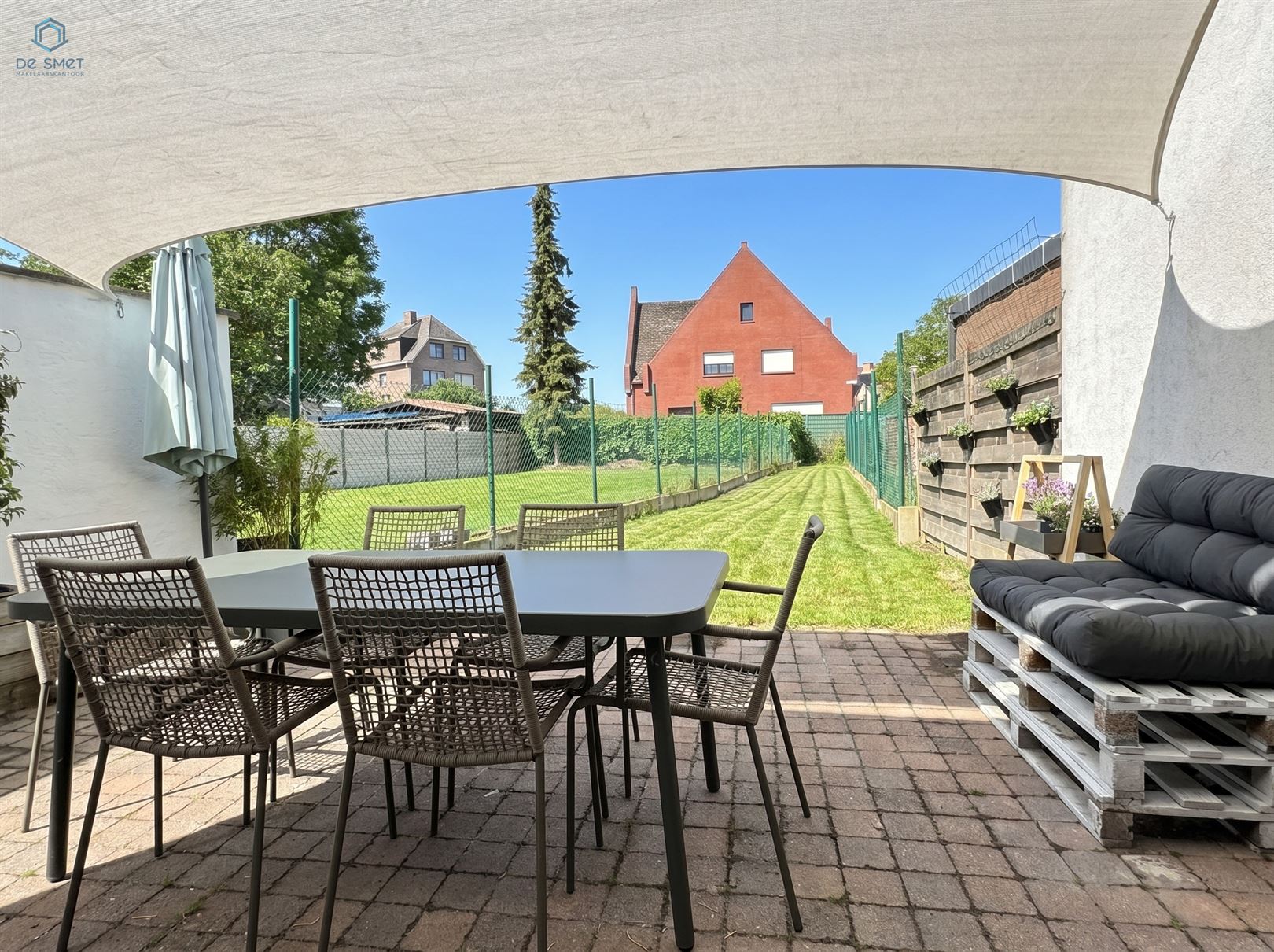 Maison familiale prête à emménager avec garage, jardin et emplacement central - photo 2