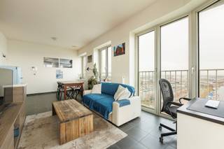 Recent hoekappartement met spectaculair uitzicht over de stad en haven. Residentie Lichttoren bevindt zich tenmidden van Park Spoor Noord, naast...