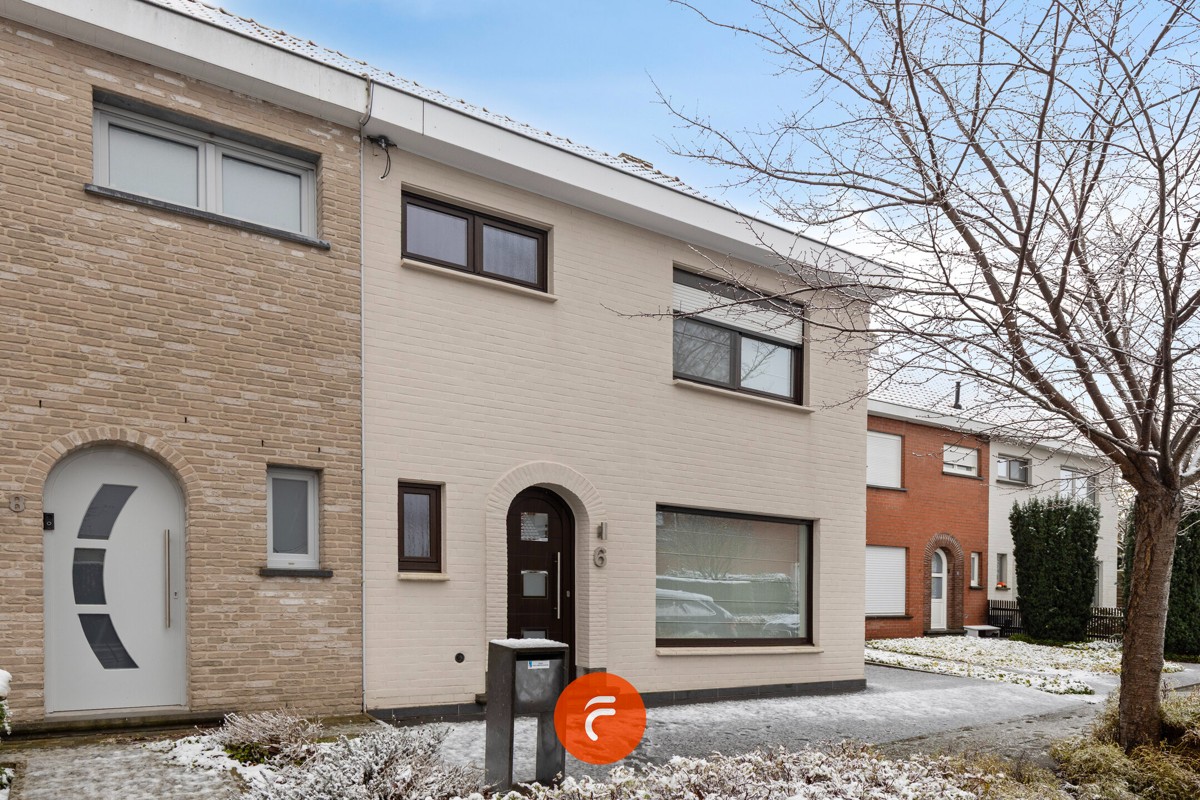 Gerenoveerde woning met zuidgerichte tuin en garage - foto 3