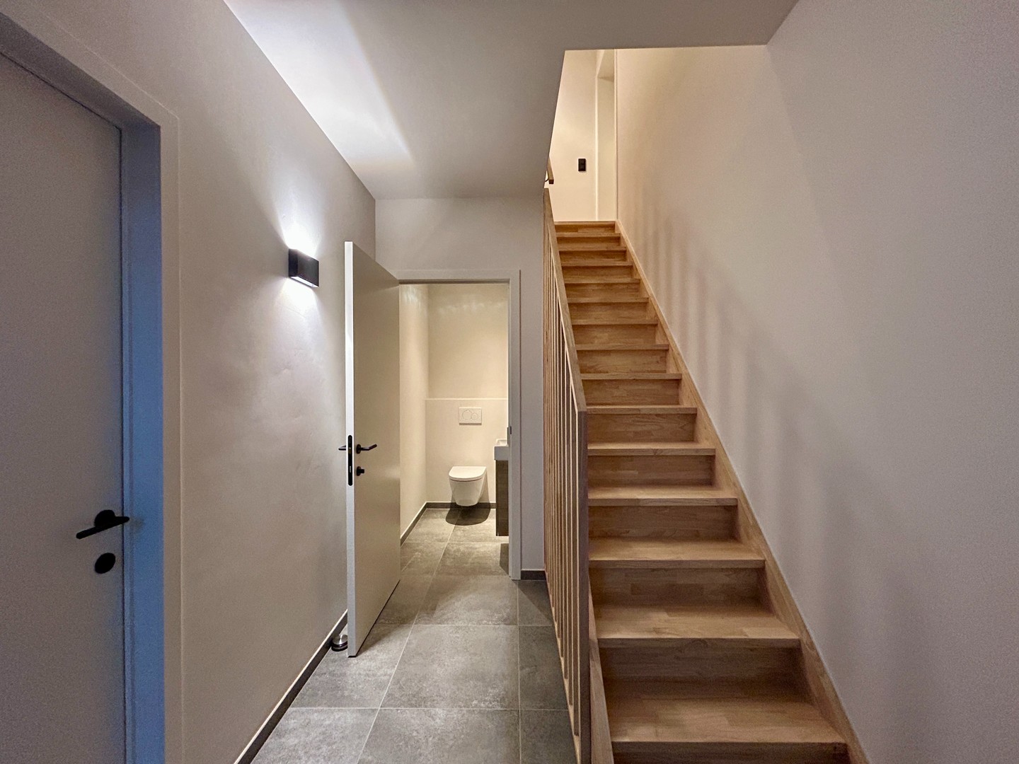 Prachtig gerenoveerde HOB met 3 slaapkamers te Rumbeke! - foto 4