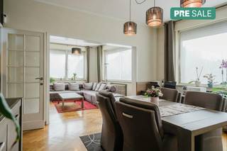 De woning is gelegen in het gegeerde centrum van Marke, op wandelafstand van winkels, scholen en openbaar vervoer. Bovendien bent u op slechts...