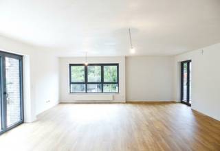 Braine-l’Alleud, in de recente residentie “Le Verger”, nabij het Parc du Paradis en dicht bij alle voorzieningen, appartement van ±127 m²...