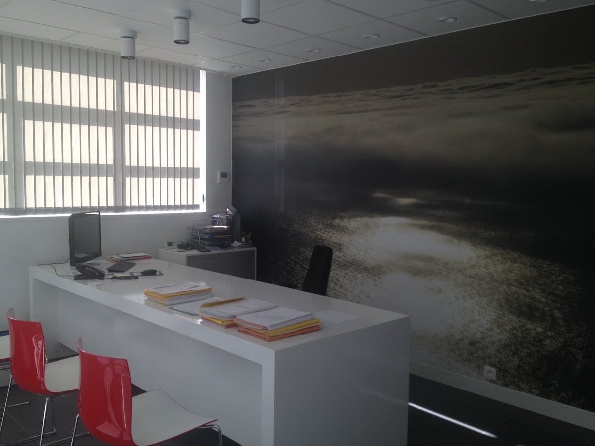 Bureaux (1 832 m²) avec unité logistique (1 903 m²) à vendre à Bruges. - photo 5