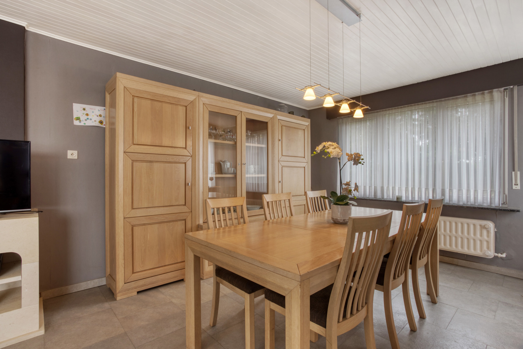 Landelijk gelegen woning met stallen op perceel van 1.1 ha - foto 3