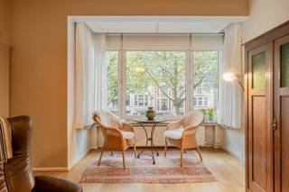 Wonen met grandeur in de Jan Van RijswijcklaanWelkom in één van de mooiste lanen van Antwerpen: de Jan Van Rijswijcklaan. Brede trottoirs, statige...