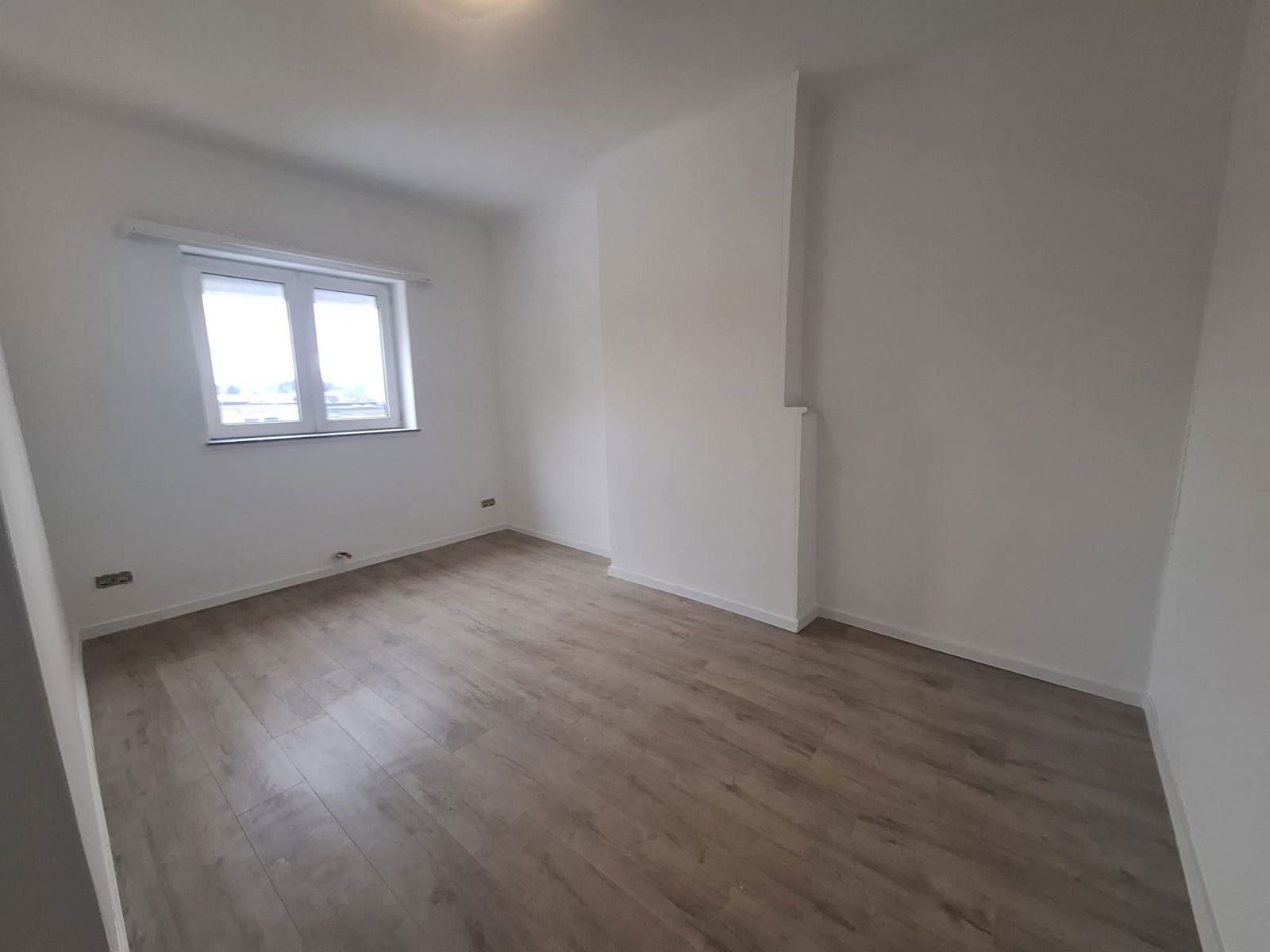 Volledig Gerenoveerd Appartement Met 2 Slpk In Deurne! - foto 4