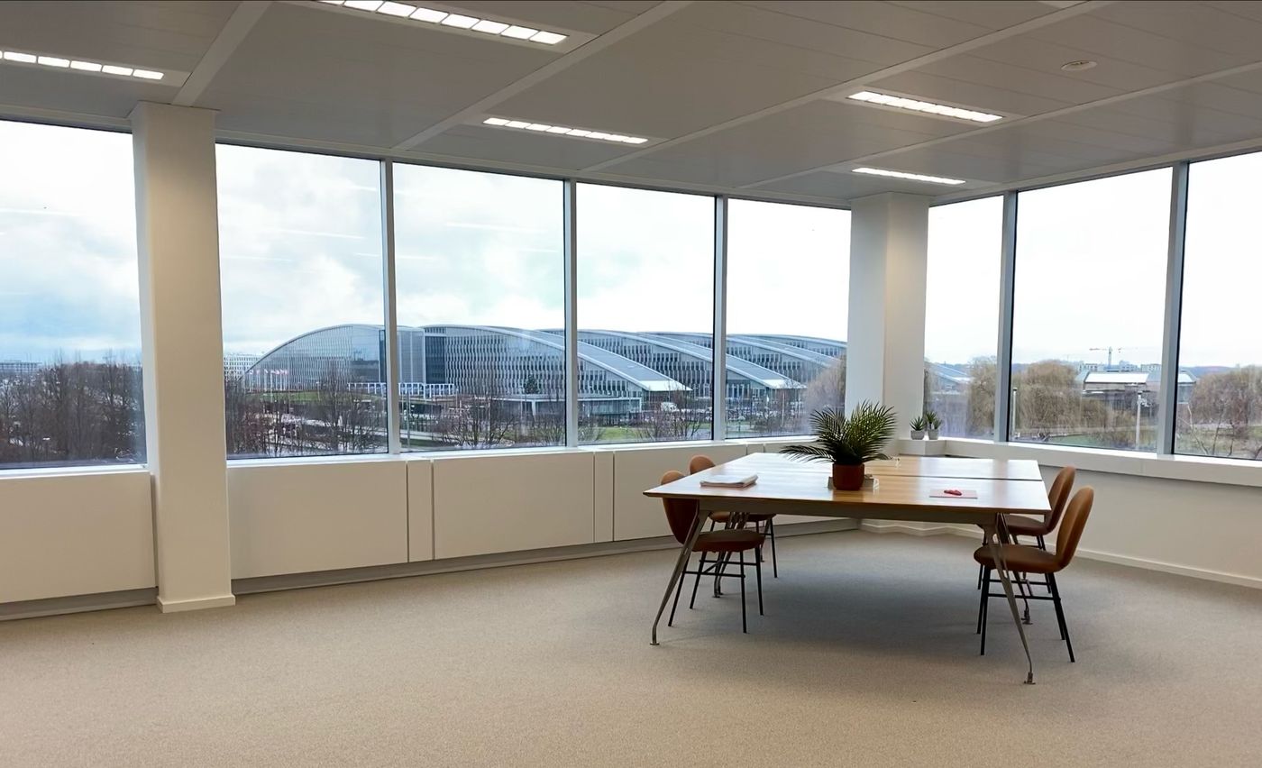 975 m² de bureaux high-tech avec une visibilité unique le long de l'A201 - photo 3