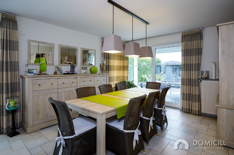 Roeselare : Recente mooie villa met zonnige tuin 3 à 4 slpks, dubbele garage en carport voor 3 wagens - foto 4