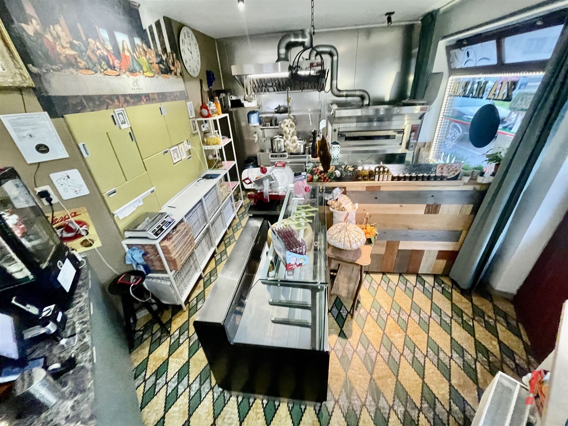 Magnifiek handelsgelijkvloers (pizzeria)  - foto 2
