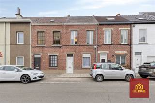 Te renoveren arbeiderswoning nabij het centrum van AalstGoed gelegen woning met 2 slaapkamers. Een typische arbeiderswoning waar enige opfrissing of...