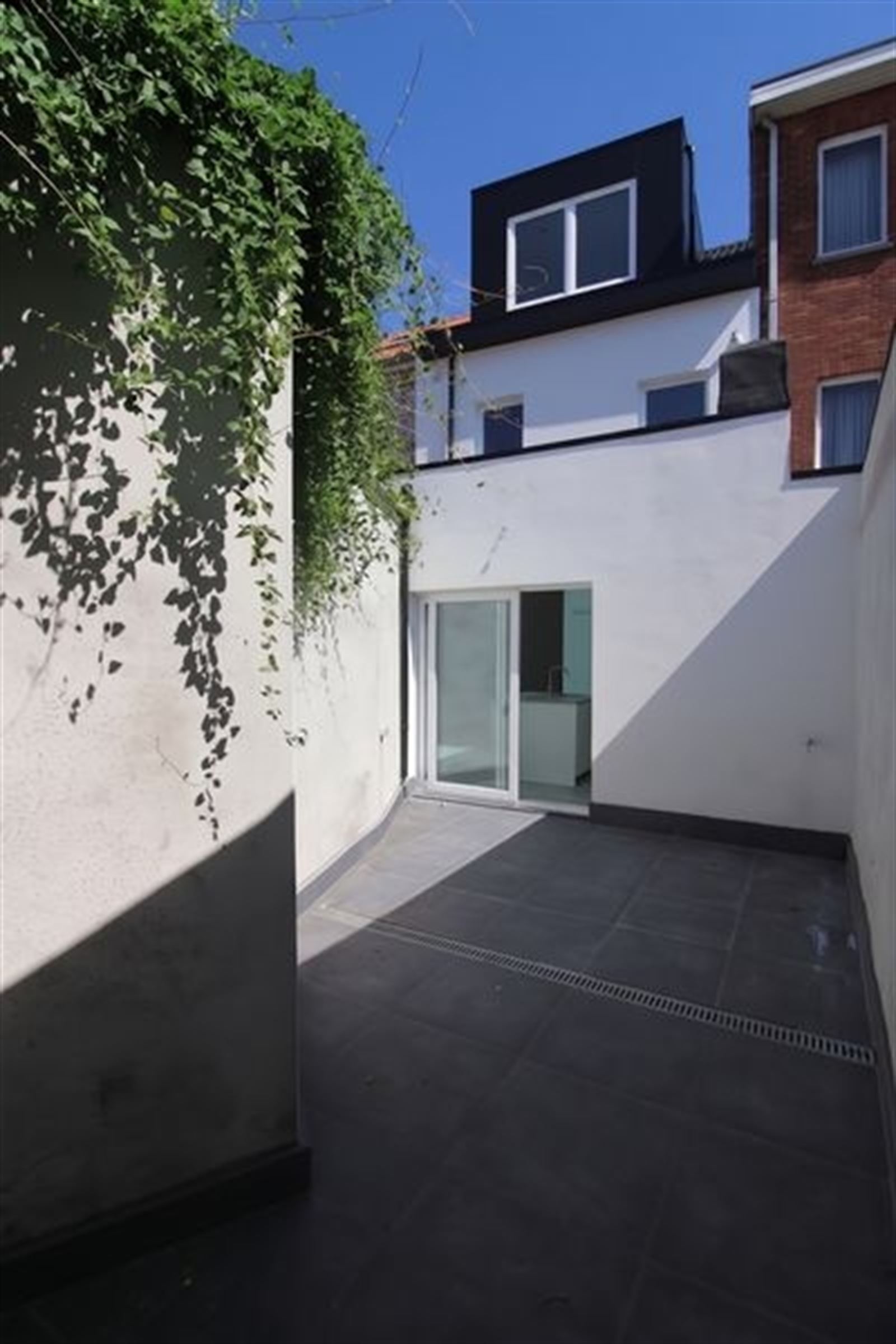 Volledig vernieuwde woning, centraal gel, vlakbij openbaar vervoer - foto 5