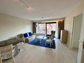 Résidence Green HouseCet appartement meublé et lumineux d'une chambre est situé sur l'avenue Dumortier, un emplacement de choix au cœur de Knokke...