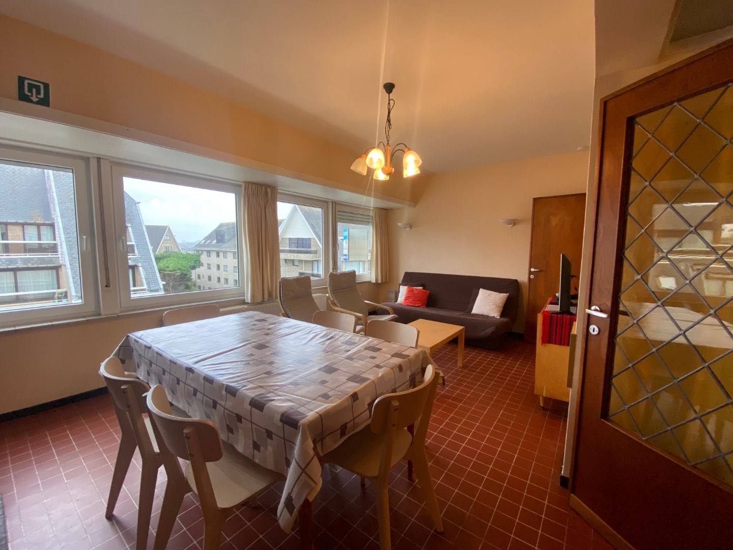 Ruim appartement met zijdelings zeezicht en eigen parkeerplaats - foto 1