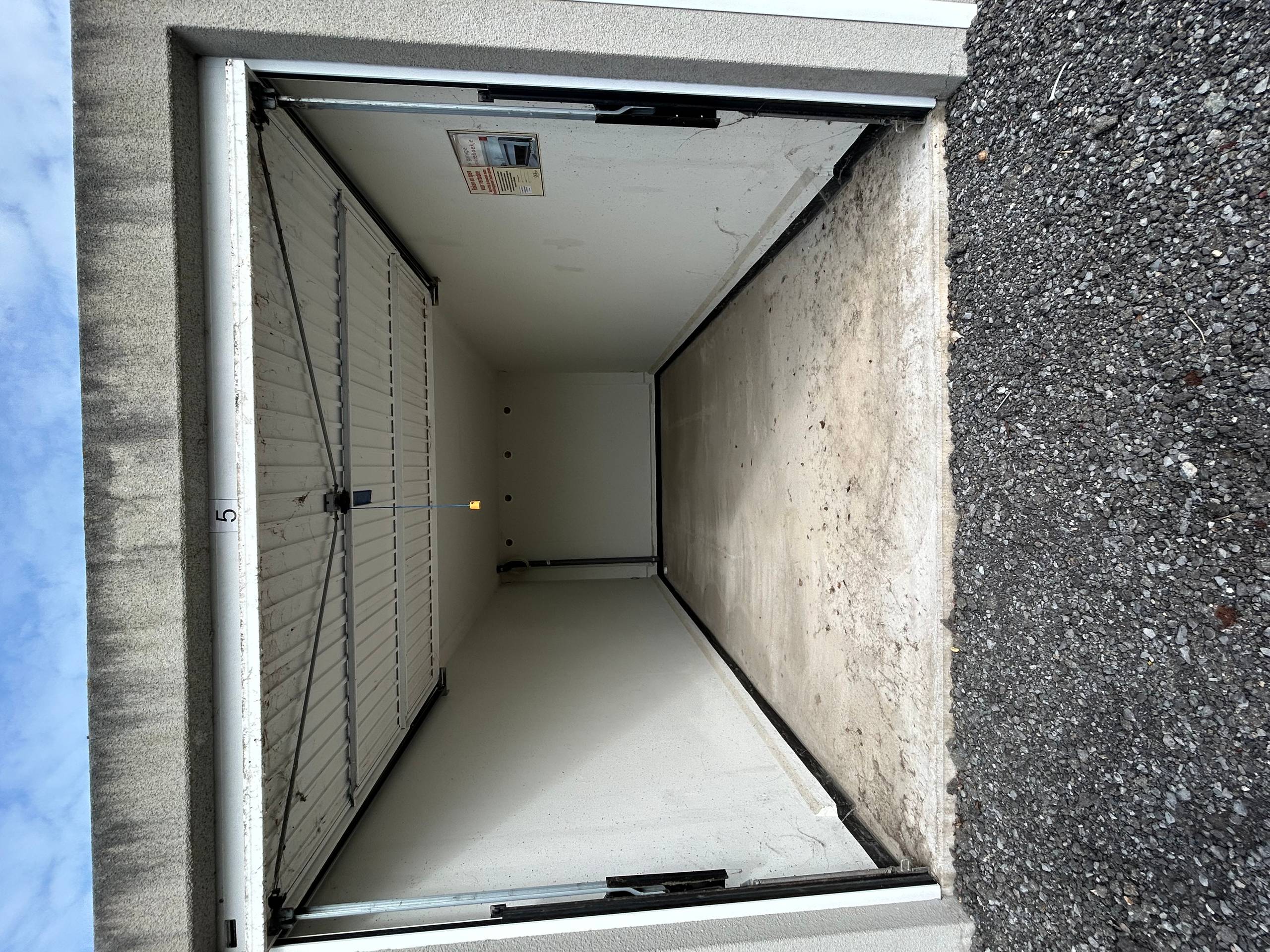 Garage for rent in Heuvelland - photo 2