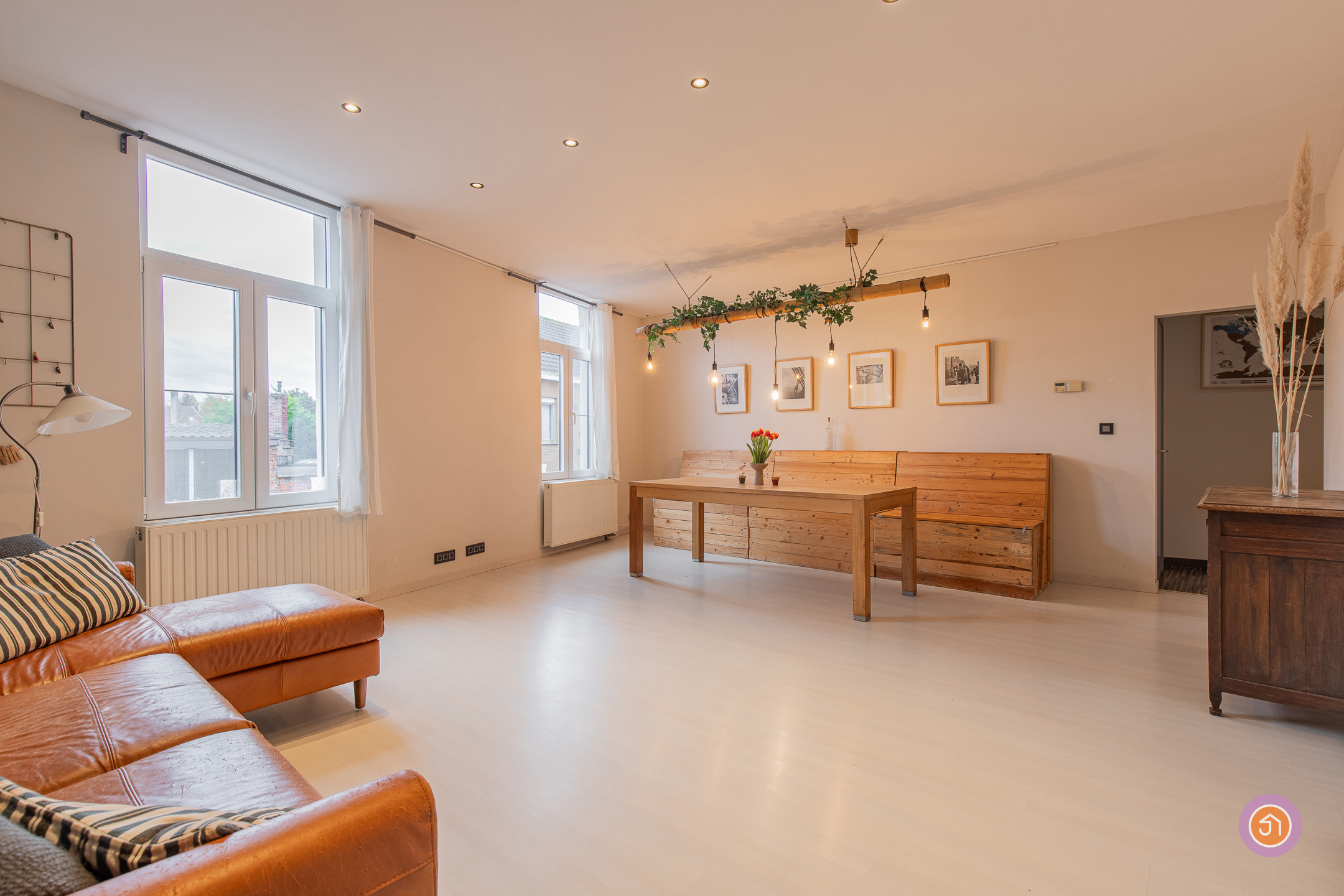 Ruim en instapklaar duplex appartement te Hemiksem - foto 1