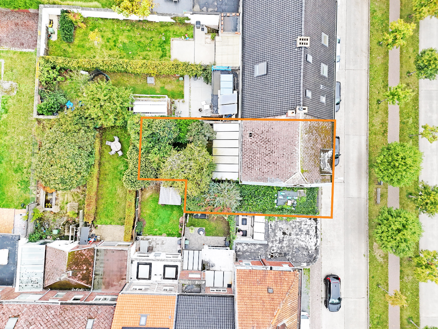 Ruime, te renoveren woning met garage en tuin te Bevegem - foto 3