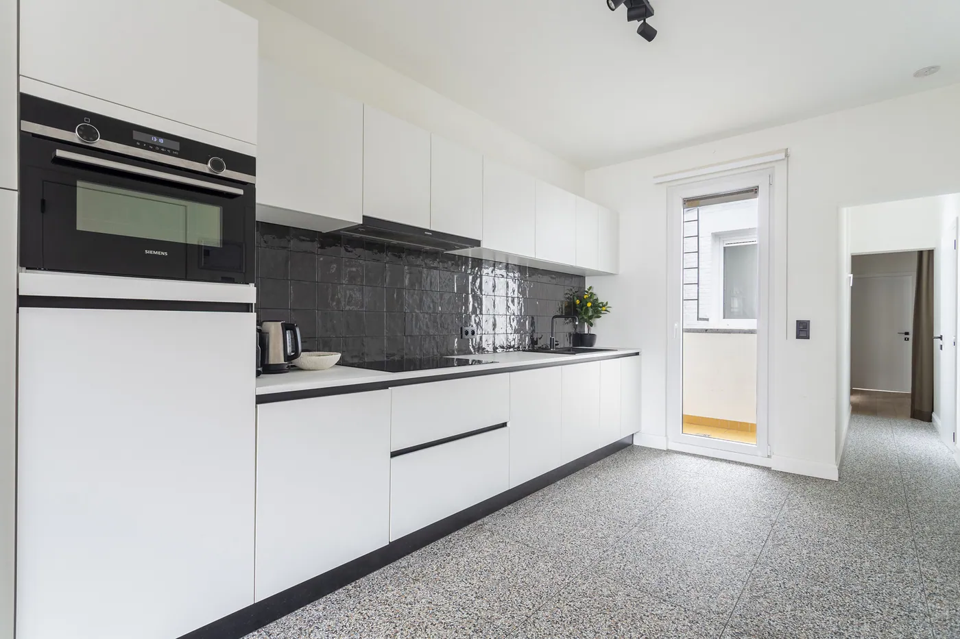 Instapklaar 2-slaapkamer appartement, hartje Antwerpen - foto 4