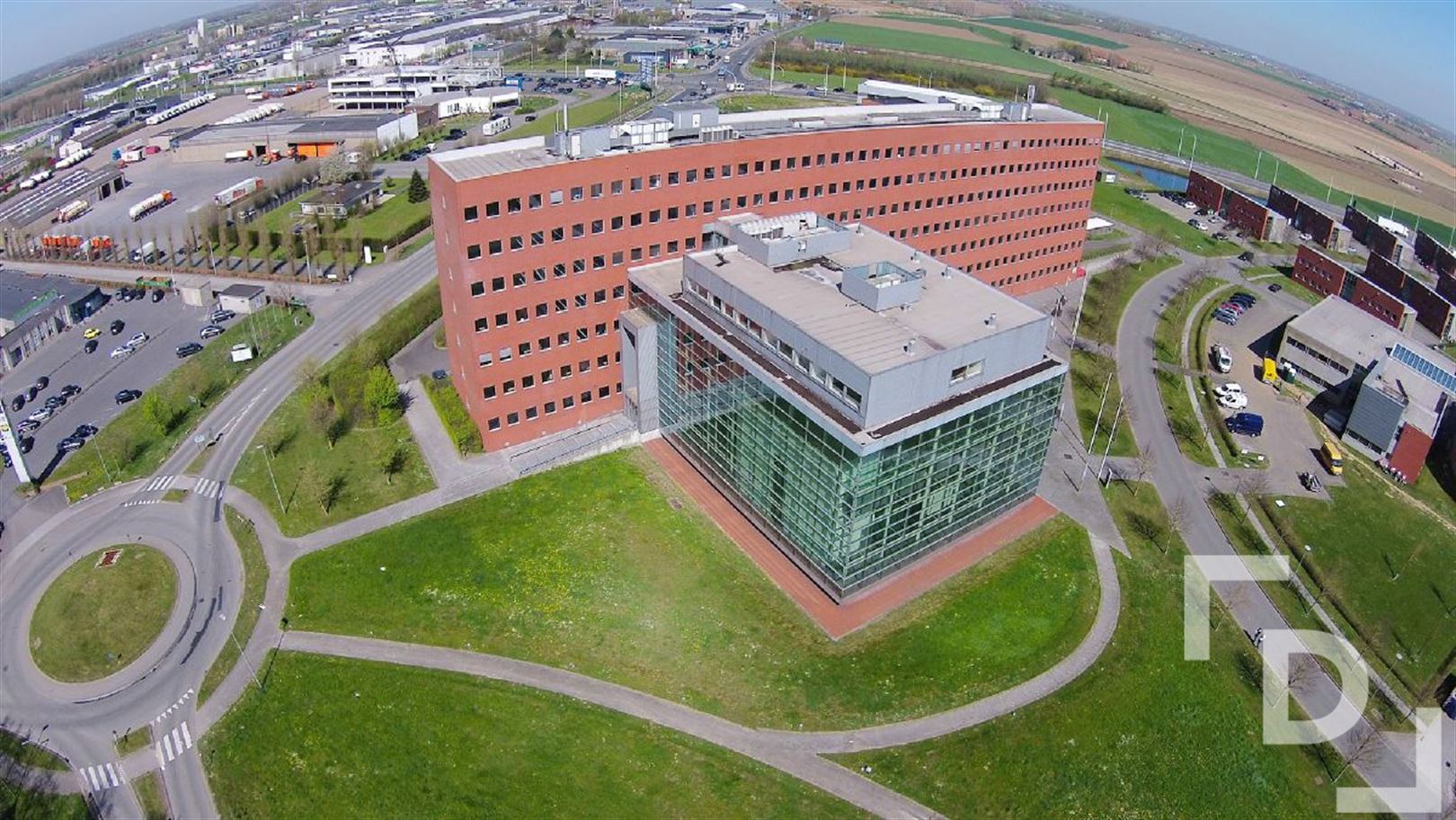 Commercial for rent in Ypres - photo 1