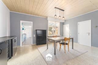 span style=&quot;color: rgb(160, 24, 24); font-size: 20px;&quot;&gt;Op te frissen/te renoveren gezinswoning met 3 slaapkamers en garageGezellige...