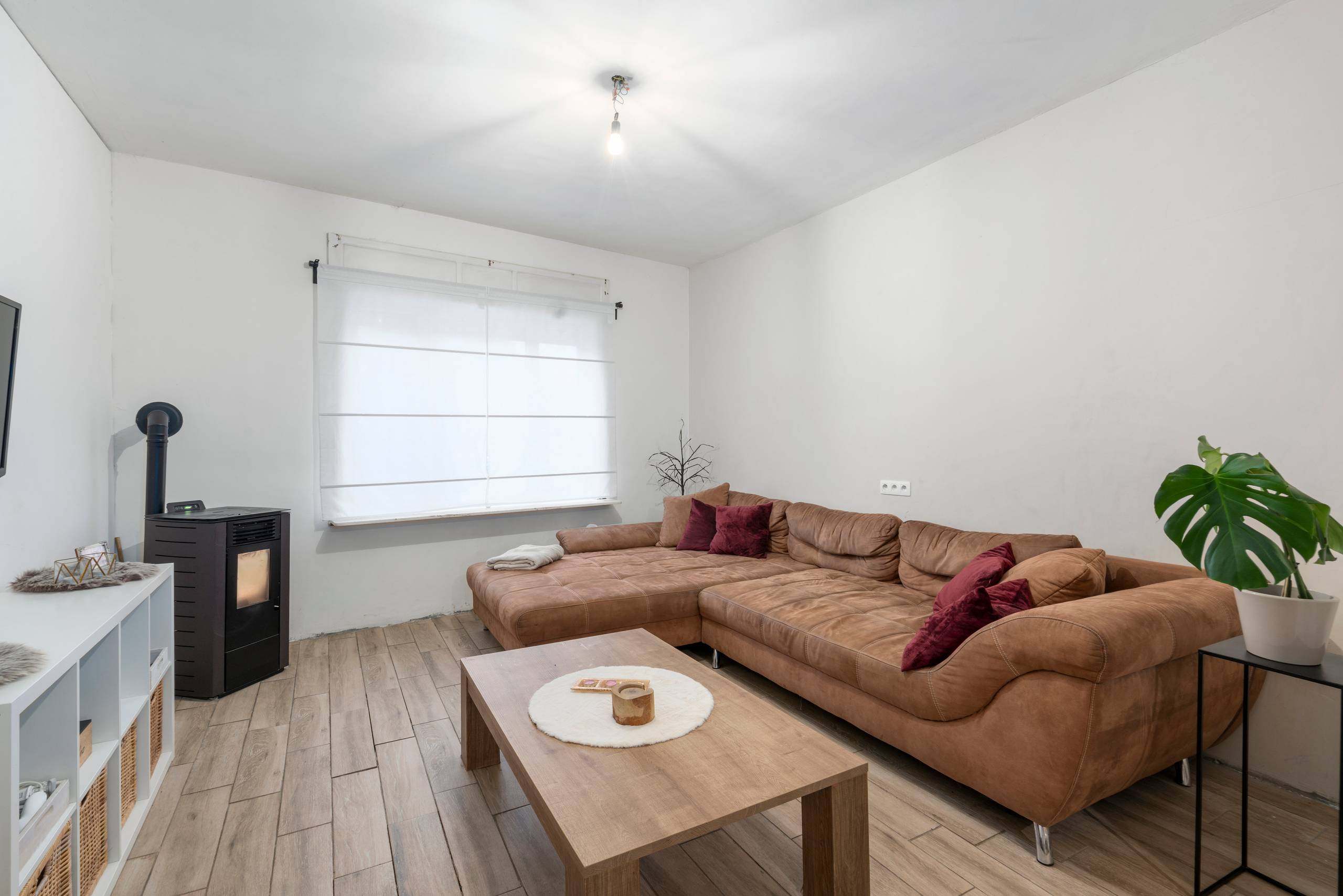 Instapklare af te werken woning met 3 slaapkamers en tuin - foto 3